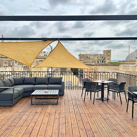 Florette Suite Designer Finish With Stunning Lounge Terrace By Arcobnb Floriana Esterno foto