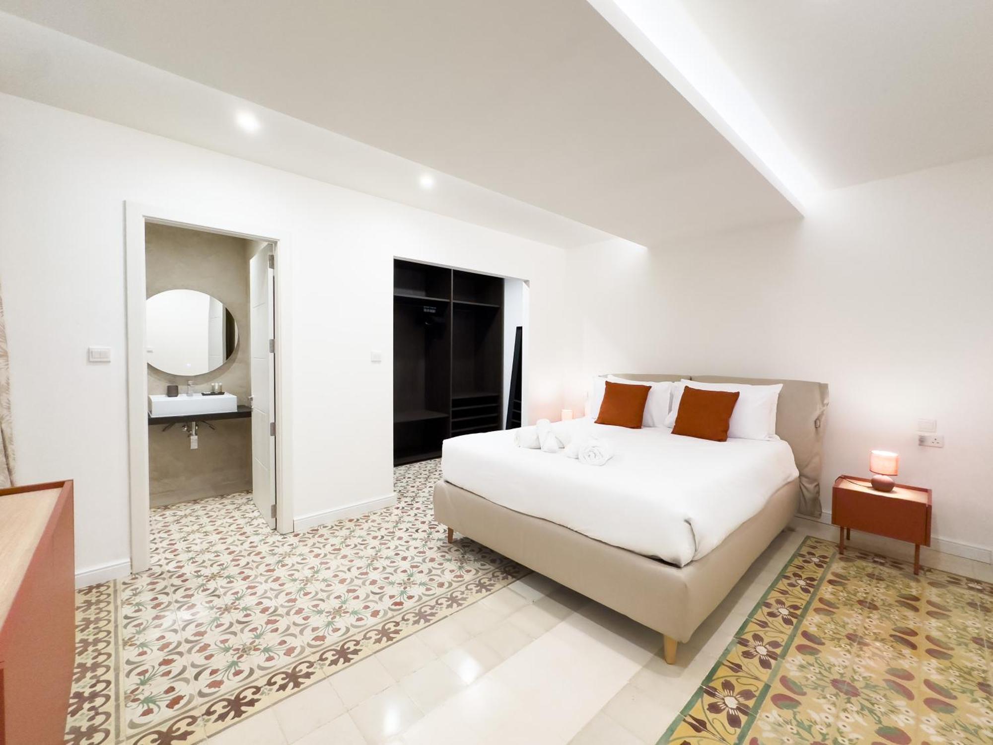 Florette Suite Designer Finish With Stunning Lounge Terrace By Arcobnb Floriana Esterno foto