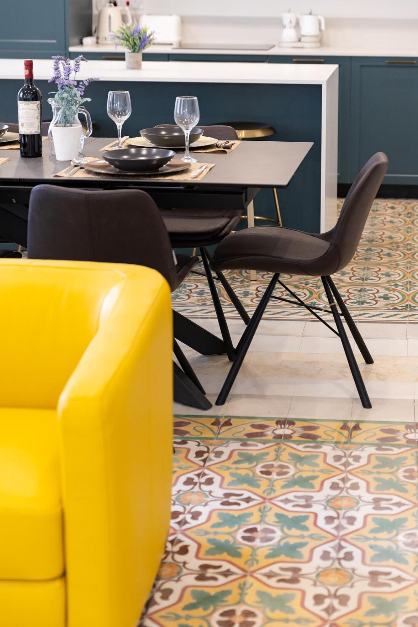 Florette Suite Designer Finish With Stunning Lounge Terrace By Arcobnb Floriana Esterno foto