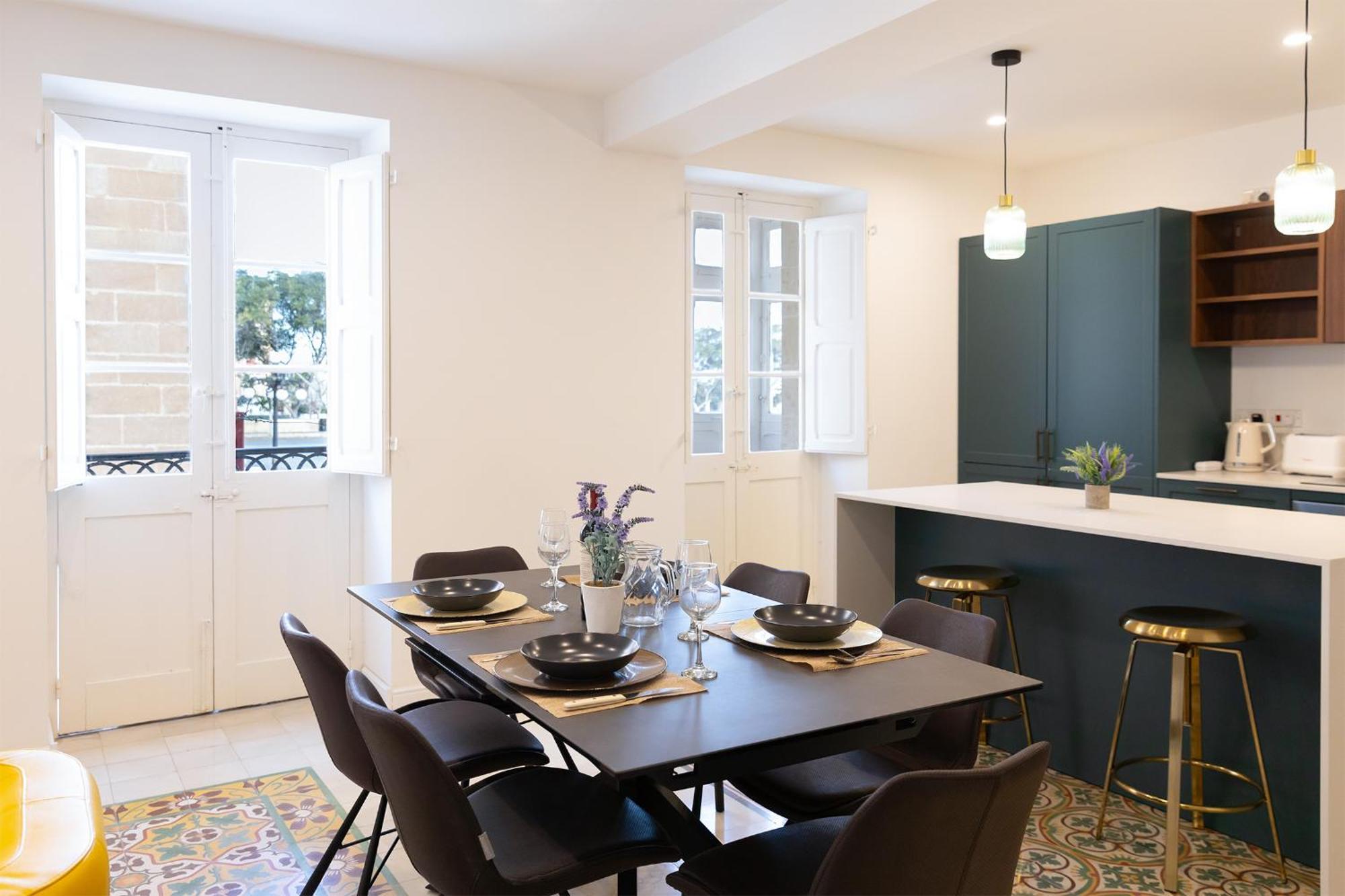 Florette Suite Designer Finish With Stunning Lounge Terrace By Arcobnb Floriana Esterno foto