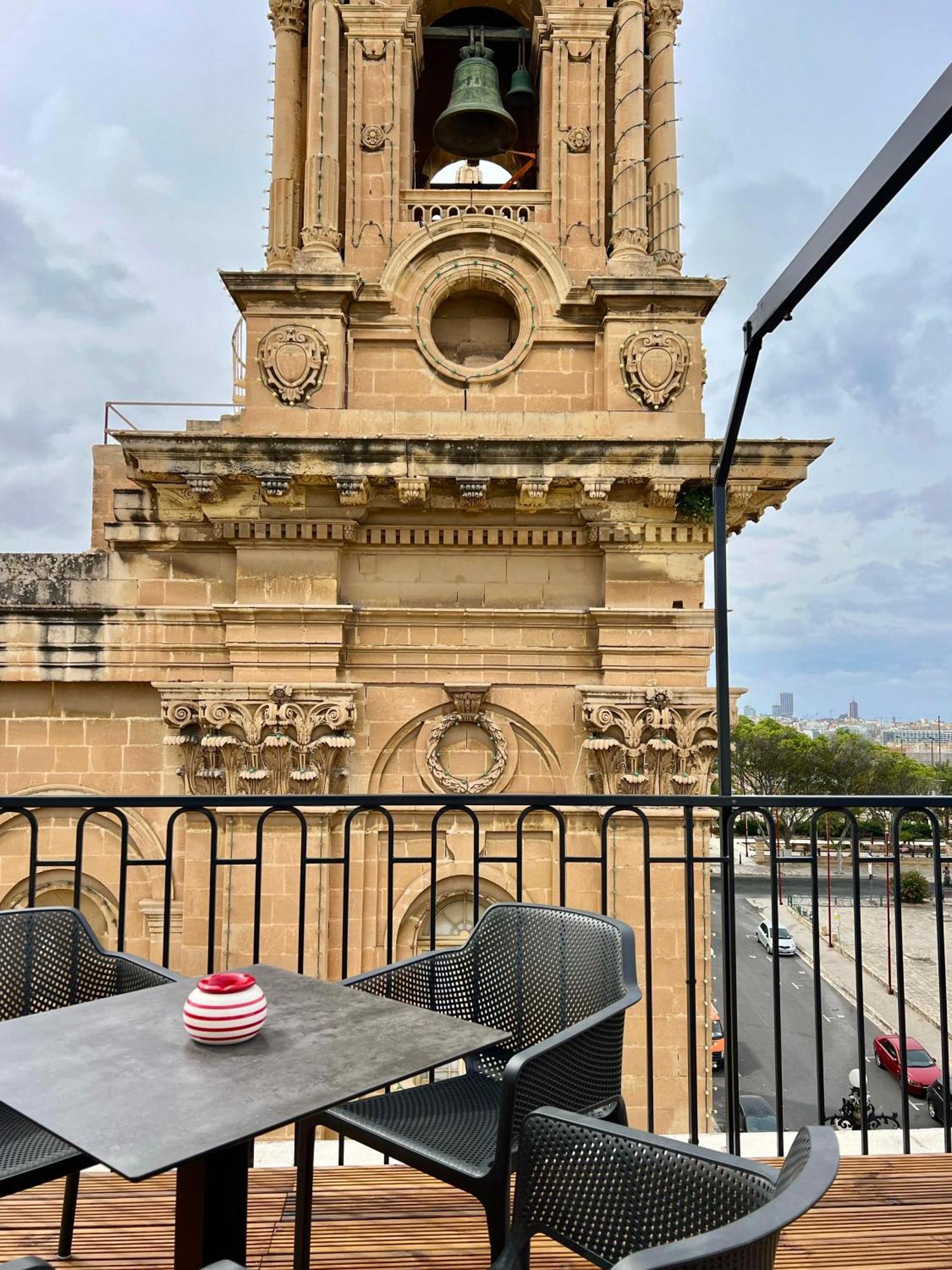 Florette Suite Designer Finish With Stunning Lounge Terrace By Arcobnb Floriana Esterno foto